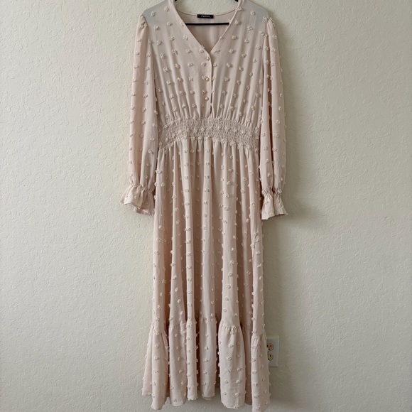 Light Khaki Swiss Dot Maxi Dress Smocked Waist - Picture 2 of 12